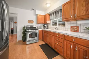 16004 Via Granada, San Lorenzo, CA 94580 - Photo 3