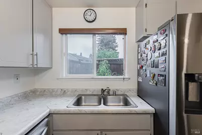 668 Racquet Club Drive, Rohnert Park, CA 94928 - Photo 9