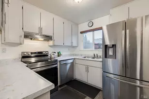 668 Racquet Club Dr, Rohnert Park, CA 94928 - Photo 5