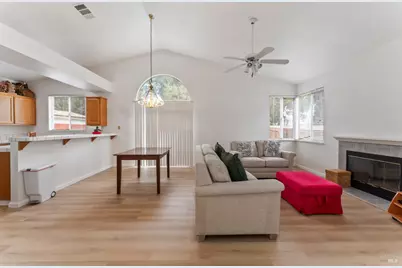 352 Stamper Circle, Suisun City, CA 94585 - Photo 5