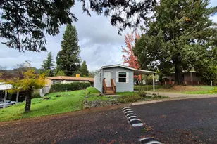 10755 Mobile Village Way, Willits, CA 95490 - Photo 11