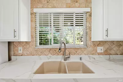 442 Las Casitas Court #B, Santa Rosa, CA 95403 - Photo 9