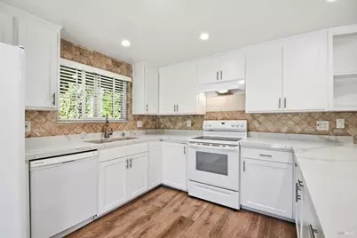 442 Las Casitas Court #B, Santa Rosa, CA 95403 - Photo 11