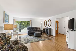 330 Orchard St, Healdsburg, CA 95448 - Photo 3