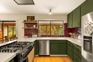 805 Montrose Ct, Santa Rosa, CA 95409 - Photo 11