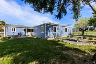 13780 Mountain House Rd, Hopland, CA 95449 - Photo 29