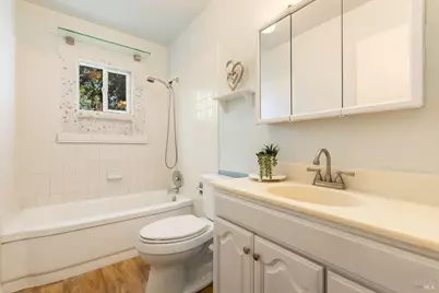 13780 Mountain House Road, Hopland, CA 95449 - Photo 17