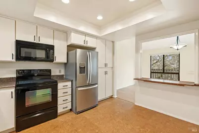 14 Oak Forest Lane, Santa Rosa, CA 95409 - Photo 9