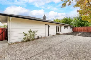 2001 Willow Dr, Petaluma, CA 94954 - Photo 29