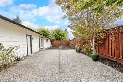 2001 Willow Drive, Petaluma, CA 94954 - Photo 31