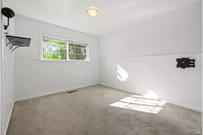 2309 Parkwood Court, Santa Rosa, CA 95409 - Photo 19