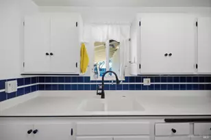 828 Laguna St, Napa, CA 94558 - Photo 29