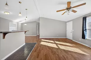 104 Leisure Park Cir, Santa Rosa, CA 95401 - Photo 13