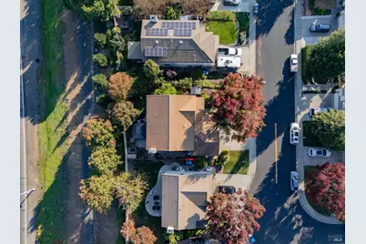 1049 Woodcrest Court, Vacaville, CA 95688 - Photo 43