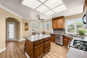 736 Dellwood Ct, Vacaville, CA 95688 - Photo 13