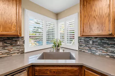 736 Dellwood Court, Vacaville, CA 95688 - Photo 17