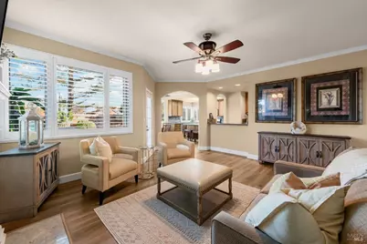736 Dellwood Court, Vacaville, CA 95688 - Photo 11