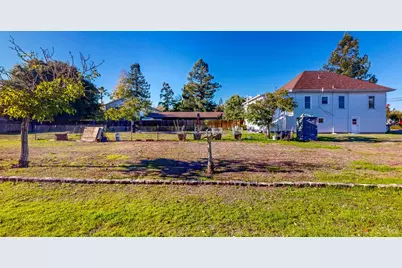 320 Vallejo Street, Petaluma, CA 94952 - Photo 11