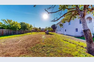 320 Vallejo Street, Petaluma, CA 94952 - Photo 13