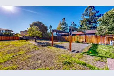 320 Vallejo Street, Petaluma, CA 94952 - Photo 15