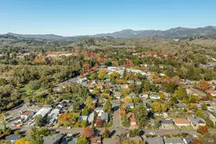 881 Lorna Dr, Glen Ellen, CA 95442 - Photo 39