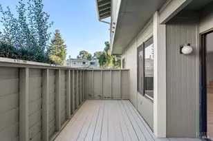 705 Hermes, Hercules, CA 94547 - Photo 33