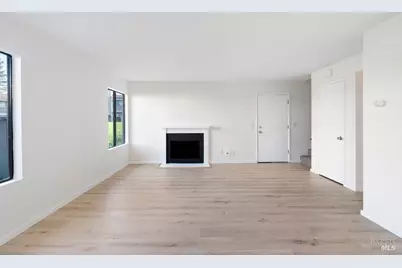 705 Hermes #5, Hercules, CA 94547 - Photo 7