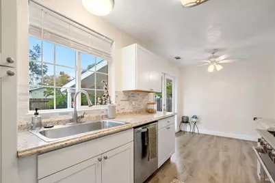 2561 Pacific Street, Napa, CA 94558 - Photo 15