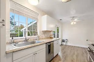 2561 Pacific St, Napa, CA 94558 - Photo 15