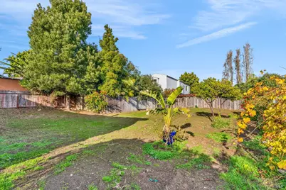 8 Santa Paula Way, Vallejo, CA 94590 - Photo 37