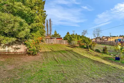 8 Santa Paula Way, Vallejo, CA 94590 - Photo 41