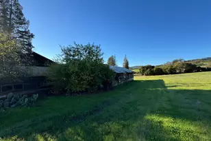 6114 Red Winery Rd, Geyserville, CA 95441 - Photo 9