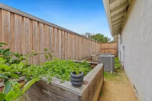 625 Cypress St, Dixon, CA 95620 - Photo 39