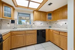 625 Cypress St, Dixon, CA 95620 - Photo 11