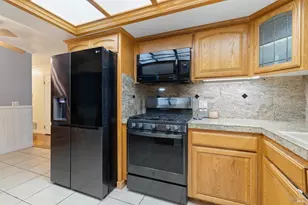 625 Cypress St, Dixon, CA 95620 - Photo 9