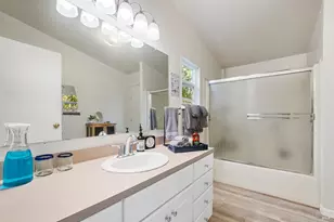 225 Magnolia Ave, Santa Rosa, CA 95407 - Photo 17