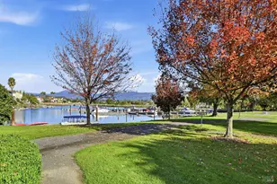 28 S Newport Dr, Napa, CA 94559 - Photo 29