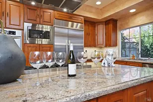 28 S Newport Dr, Napa, CA 94559 - Photo 15