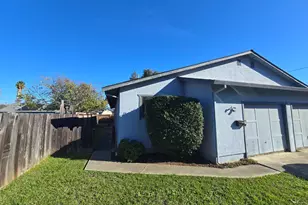 2738 Sonoma St, Napa, CA 94558 - Photo 11