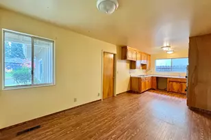 2760 Clifford St, Napa, CA 94558 - Photo 13