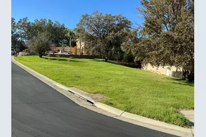 3001 Chardonnay Court, Vacaville, CA 95688 - Photo 5