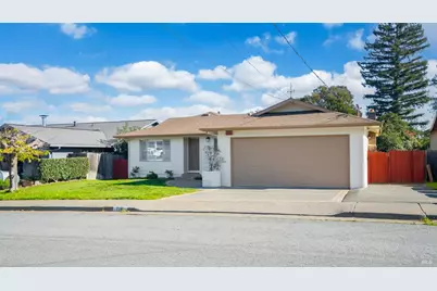 716 Elm Drive, Petaluma, CA 94952 - Photo 3