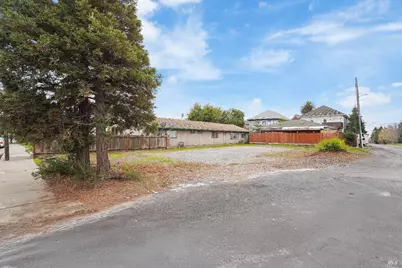 201 Sacramento Street, Suisun City, CA 94585 - Photo 3