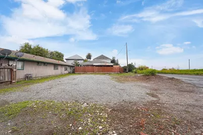 201 Sacramento Street, Suisun City, CA 94585 - Photo 3