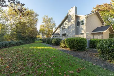 71 Valley Club Circle, Napa, CA 94558 - Photo 33