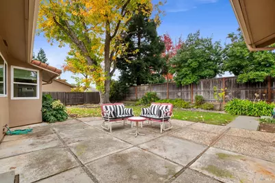 654 Corte Seville, Vacaville, CA 95688 - Photo 37