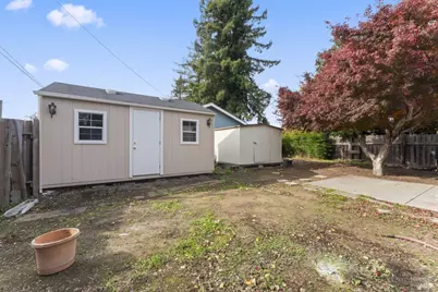 1295 Hemlock Street, Napa, CA 94559 - Photo 21