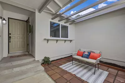 729 Brookside Drive, Vacaville, CA 95688 - Photo 3