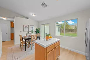 570 Woodard Way, Dixon, CA 95620 - Photo 15