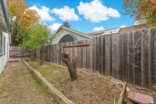 570 Woodard Way, Dixon, CA 95620 - Photo 35